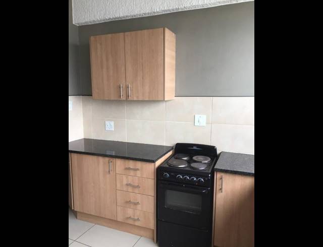 1 BEDROOM PROPERTY TO RENT IN BEREA